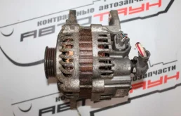 Генератор для Mitsubishi Lancer 2001 года на фотографиях