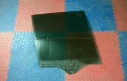 Стекло двери заднее правое для BMW X5 Е53 1999-2006