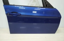 Дверь передняя правая для BMW 3er 2009 года на фотографиях