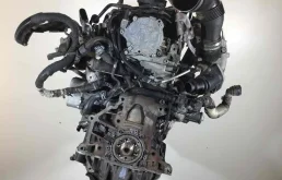 Двигатель без навесного для Volkswagen Caddy 2019 года на фотографиях