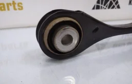 Качающийся рычаг правый для BMW X3 на фотографиях