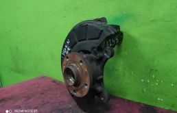 Кулак поворотный правый для Volkswagen Tiguan 2016 года на фотографиях