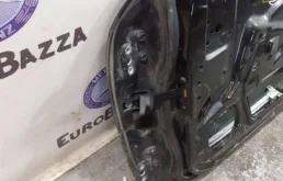 Двери для Mercedes-Benz C class 1996 года на фотографиях