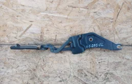 Петля капота правая для BMW X5 на фотографиях