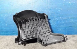 Корпус воздушного фильтра для Ford Focus 2019 года на фотографиях