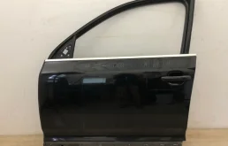 Дверь передняя левая для Volkswagen Touareg 2005 года на фотографиях