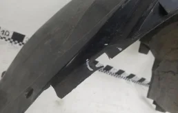 Подкрылок передний правый для Renault Duster 2010 года на фотографиях