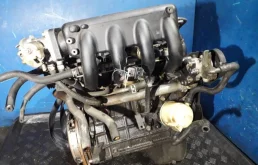 Двигатель без навесного для Hyundai Accent 1997 года на фотографиях