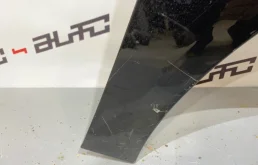 Стекла и зеркала для Volkswagen Jetta 2005 года на фотографиях