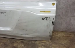 Крышка багажника для Toyota Land Cruiser 2008 года на фотографиях