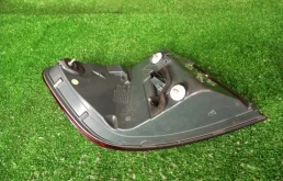 Фонарь внешний правый для BMW 5er 2010 года на фотографиях