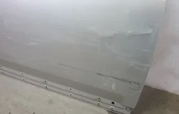 Дверь передняя правая для Land Rover Discovery 2008 года на фотографиях