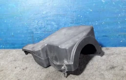 Корпус воздушного фильтра для Ford Focus 2019 года на фотографиях