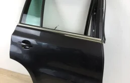 Дверь задняя правая для Volkswagen Tiguan 2011 года на фотографиях