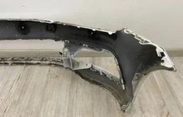 Бампер для Volkswagen Passat 2020 года на фотографиях