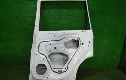 Дверь задняя правая для Toyota Land Cruiser 2014 года на фотографиях