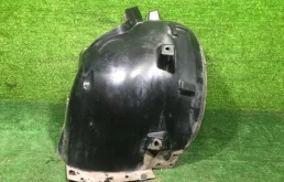 Подкрылок передний правый для Mercedes-Benz M class 2012 года на фотографиях