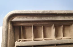 Решетка вентиляционная левая для BMW 5er 2000 года на фотографиях