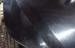 Капот для BMW 5er 2006 года на фотографиях