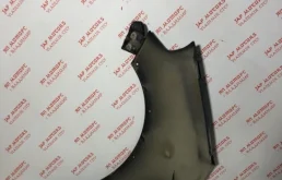 Крыло правое для Suzuki SX4 2011 года на фотографиях