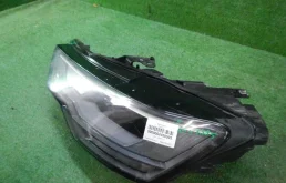 Фара левая для Audi A6 2020 года на фотографиях