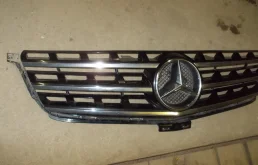 Решетка радиатора для Mercedes-Benz M class 2015 года на фотографиях