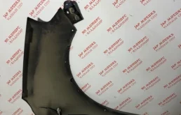 Крыло левое для Suzuki SX4 2010 года на фотографиях