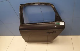 Дверь задняя левая для Audi A4 2015 года на фотографиях