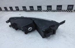 Противотуманка (ПТФ) передняя левая для Volkswagen Passat 2019 года на фотографиях