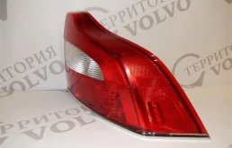 Фонарь правый для Volvo S80 2011 года на фотографиях
