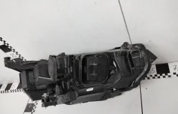 Фары для Volkswagen Passat 2020 года на фотографиях