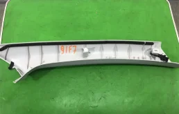 Накладка лобового стекла левая для Subaru Forester 2014 года на фотографиях