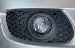 Накладка переднего бампера для Mercedes-Benz M class 2002 года на фотографиях