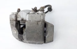 Суппорт передний правый для Audi A6 2015 года на фотографиях