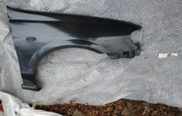 Крыло правое для Nissan Almera 2006 года на фотографиях