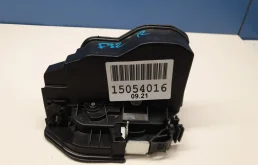 Уплотнитель передней правой двери для BMW 5er 2015 года на фотографиях