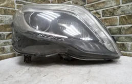 Фара правая для Mercedes-Benz GLK class 2008 года на фотографиях