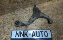 Рычаг передний левый нижний для Hyundai Tucson 2008 года на фотографиях