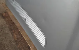 Капот для Mercedes-Benz C class 2002 года на фотографиях