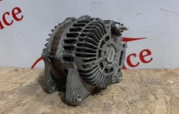 Генератор для Nissan X-Trail 2014 года на фотографиях