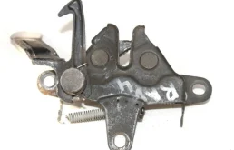 Замок капота левый для Toyota RAV4 на фотографиях