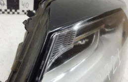 Фара левая для Audi A7 2014 года на фотографиях