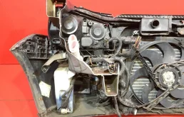 Бампер для Volkswagen Polo 2008 года на фотографиях