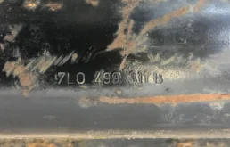 Подрамник двигателя для Volkswagen Touareg 2004 года на фотографиях