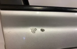 Дверь передняя правая для Volvo S40 1996 года на фотографиях