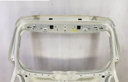 Крышка багажника для Volkswagen Tiguan 2012 года на фотографиях