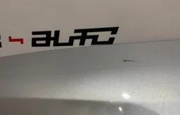 Крылья для Volkswagen Passat 2004 года на фотографиях