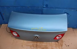Крышка багажника для Volkswagen Passat 2009 года на фотографиях