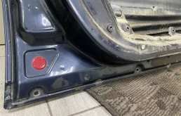 Дверь передняя левая для Volkswagen Passat 2001 года на фотографиях