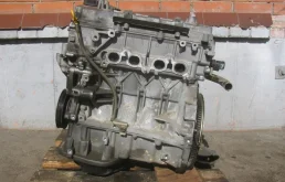 Двигатель без навесного для Mazda Familia 2007 года на фотографиях